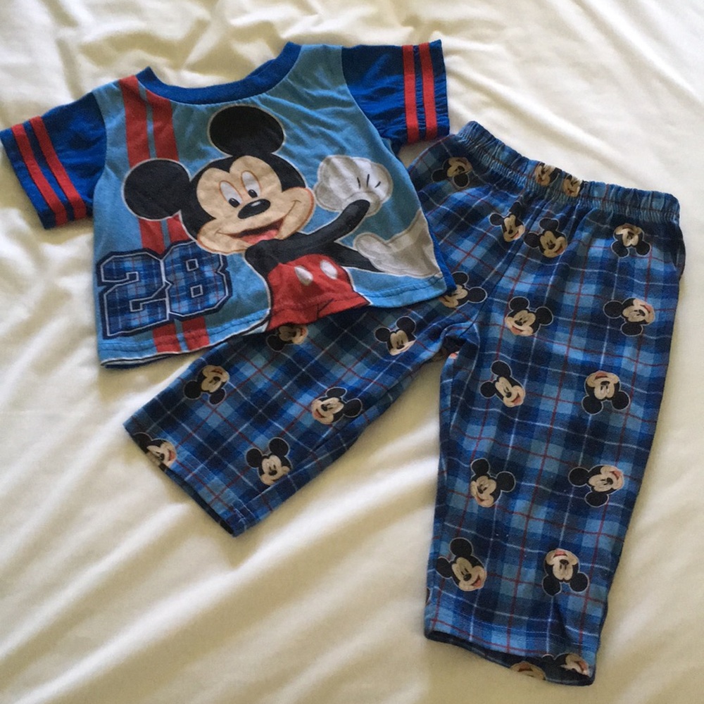 Infant 2 piece pajama set- Mickey Mouse